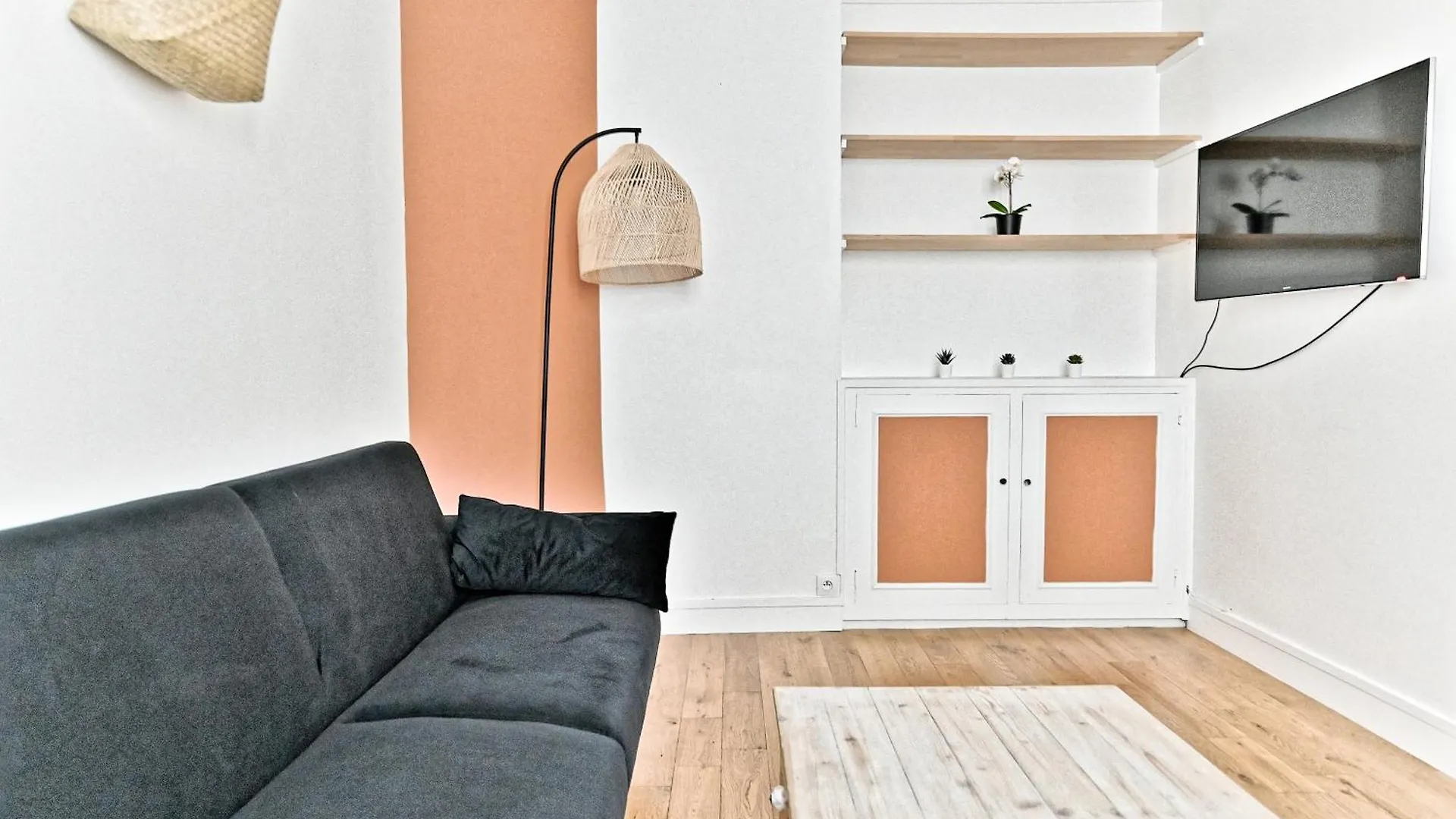 Sejour Dans Le Quartier Batignole Paris 17Eme Apartment 0*,  France
